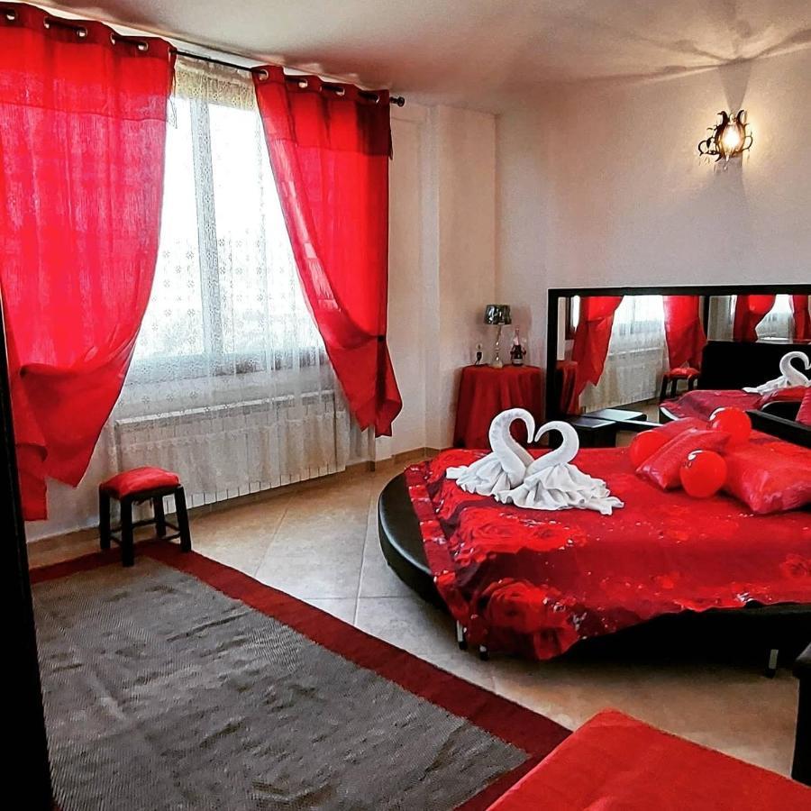 Indipendente Con Piscina Uso Esclusivo Internet Illimitato Villa Siniscola Kültér fotó