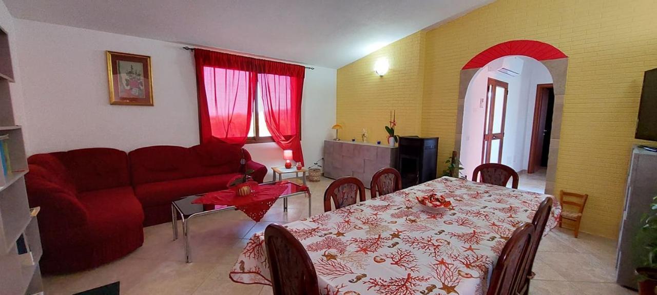 Indipendente Con Piscina Uso Esclusivo Internet Illimitato Villa Siniscola Kültér fotó