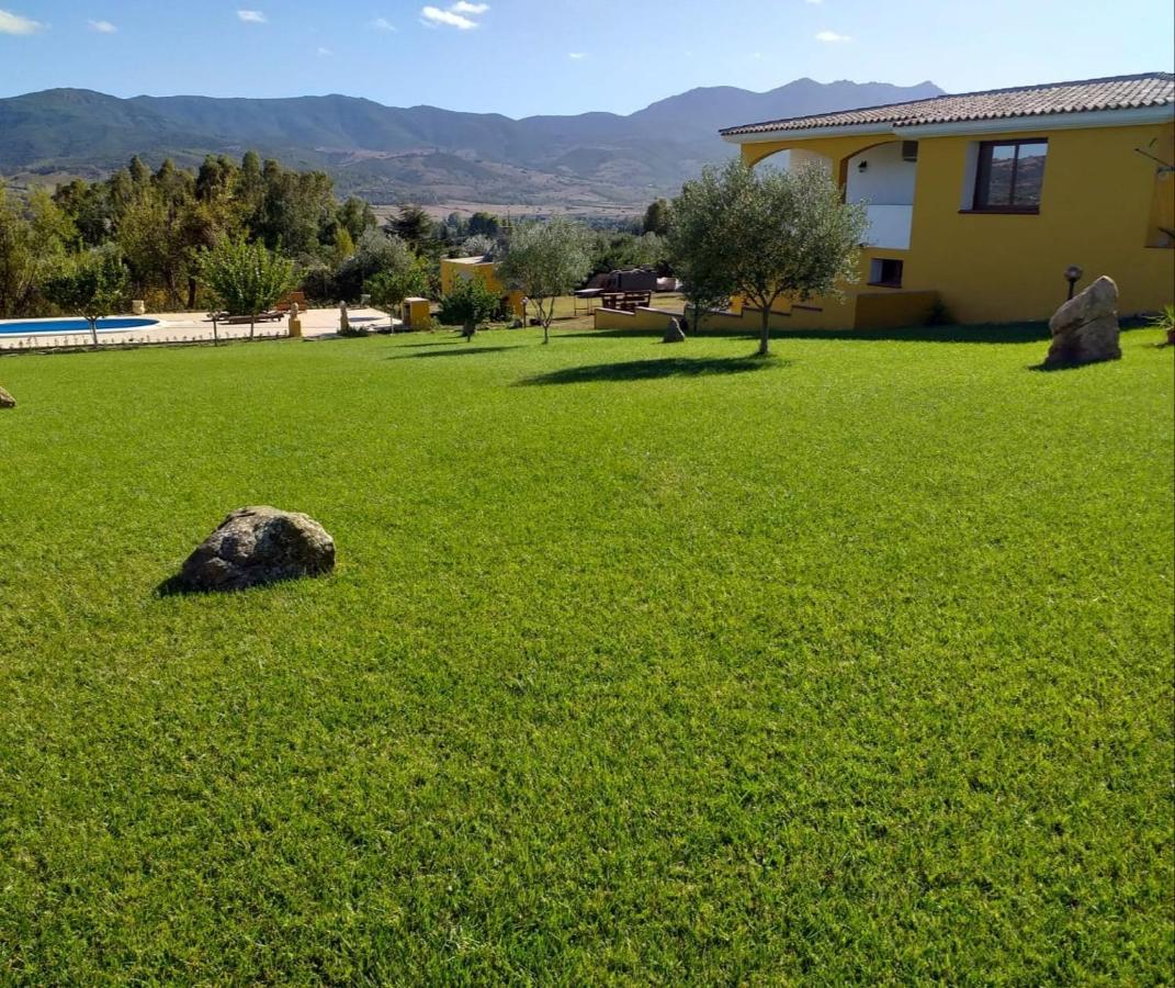 Indipendente Con Piscina Uso Esclusivo Internet Illimitato Villa Siniscola Kültér fotó