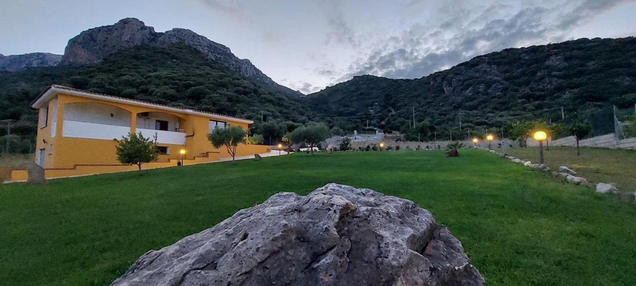 Indipendente Con Piscina Uso Esclusivo Internet Illimitato Villa Siniscola Kültér fotó