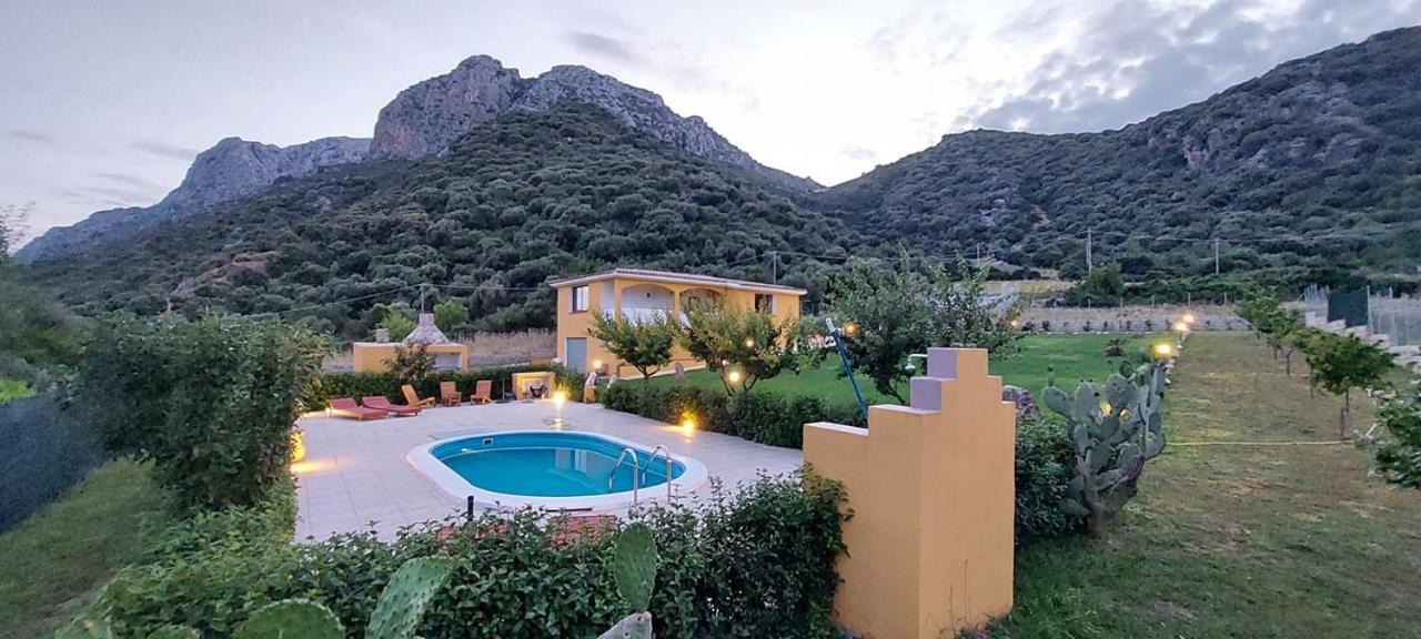 Indipendente Con Piscina Uso Esclusivo Internet Illimitato Villa Siniscola Kültér fotó