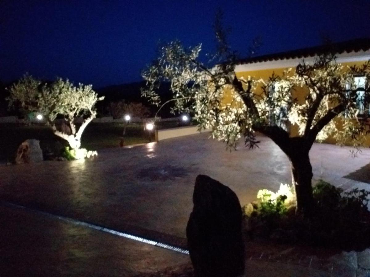 Indipendente Con Piscina Uso Esclusivo Internet Illimitato Villa Siniscola Kültér fotó