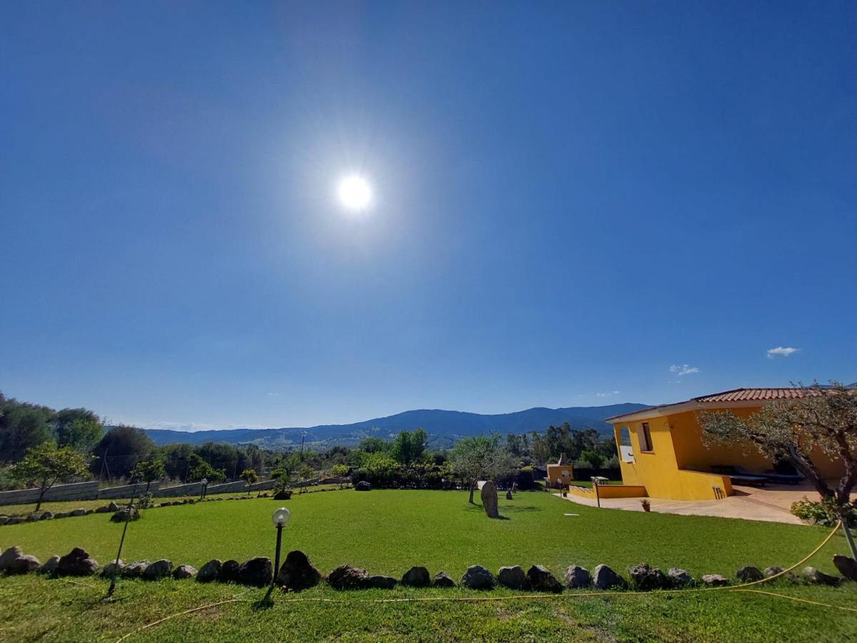 Indipendente Con Piscina Uso Esclusivo Internet Illimitato Villa Siniscola Kültér fotó